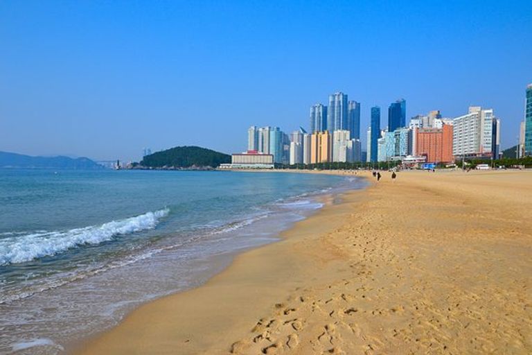  شاطئ هايونداي أحد أجمل شواطئ كوريا الجنوبية