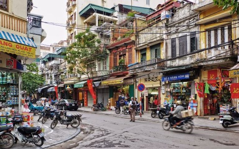 الحي القديم أحد أماكن السياحة في هانوي