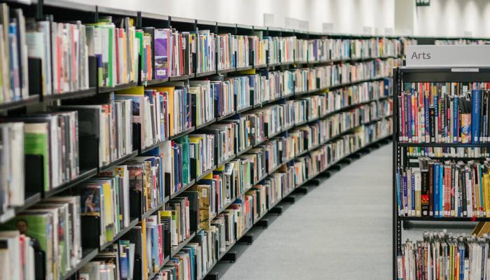 المكتبات العامة تتحول إلى “ملاجئ تدفئة جماعية” في بريطانيا