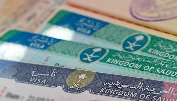 تأشيرة السياحة للسعودية بعد التسهيلات الجديدة.. هل تتيح الحج والعمرة؟