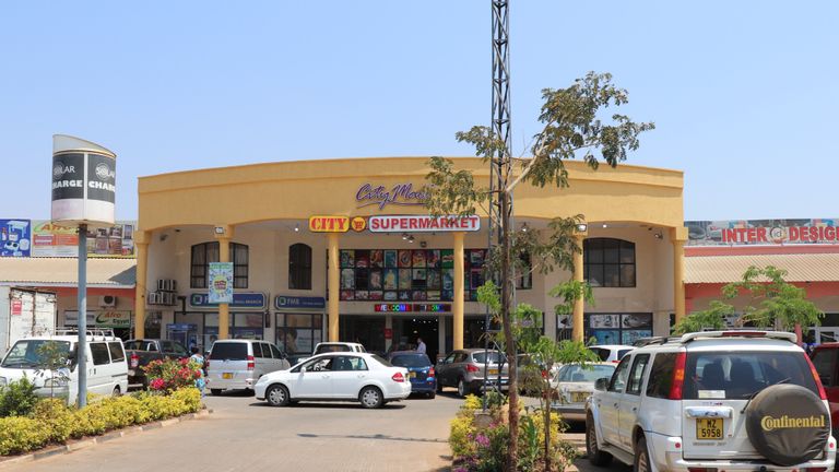أولد سيتي مول أحد أفضل مراكز التسوق في ليلونغوي