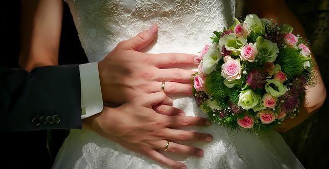 الزواج من قبرصية والحصول علي الإقامة الدائمة والجنسية القبرصية