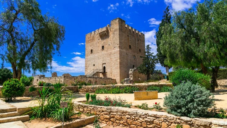 قلعة كلوسي أحد معالم السياحة في ليماسول