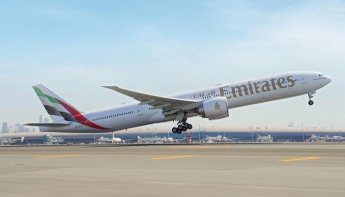 طيران الإمارات والخطوط الكينية توقعان اتفاقية إنترلاين