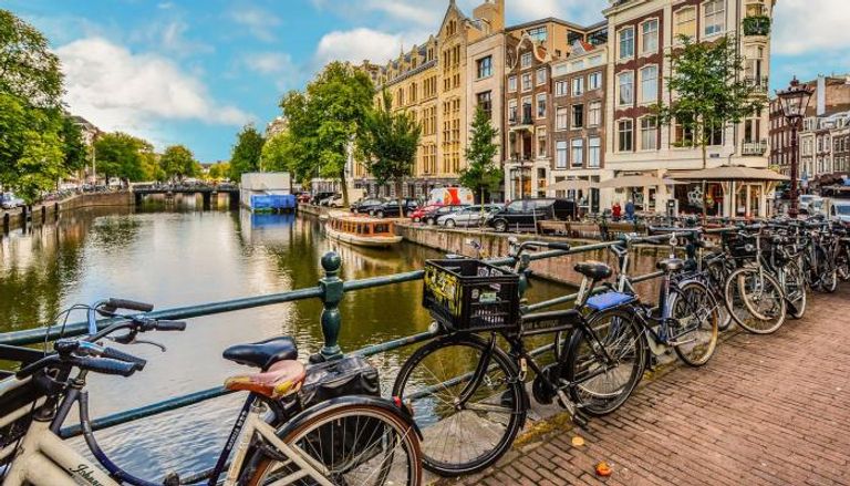 أمستردام واحدة من مدن هولندا السياحية