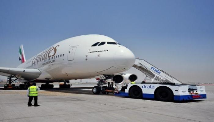 “طيران الإمارات” و”الاتحاد” تبدآن بإعادة المواطنين العالقين في الخارج