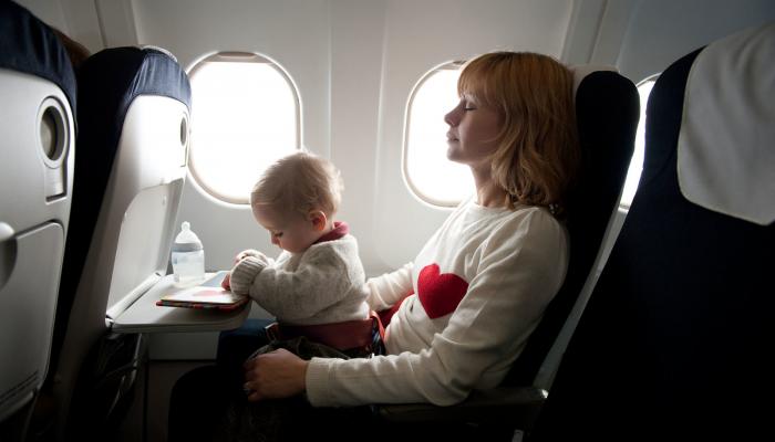شركة طيران تفرض رسوما على الأطفال أقل من عامين عند السفر