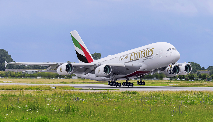 طيران الإمارات تشغل طائرة A380 إلى جلاسكو الاسكتلندية