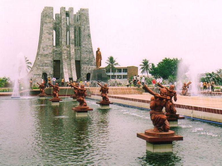 حديقة كوامي نكروما التذكارية أحد أفضل أماكن السياحة في أكرا