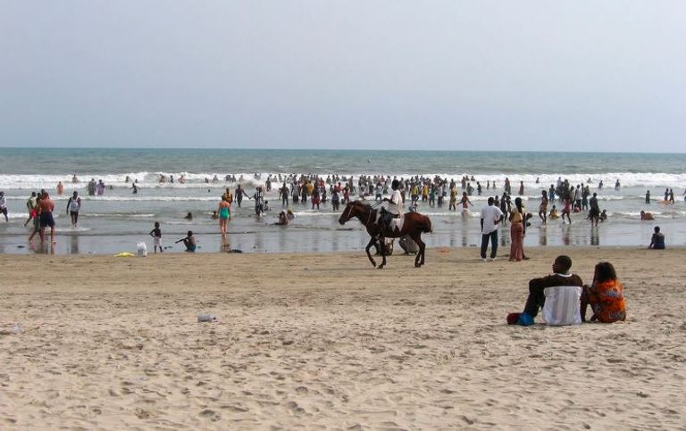  شاطئ اللبدي أحد أفضل أماكن السياحة في أكرا