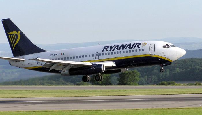 خلاف مالي يدفع فرنسا لاحتجاز طائرة لـ”ريان إير” الأيرلندية