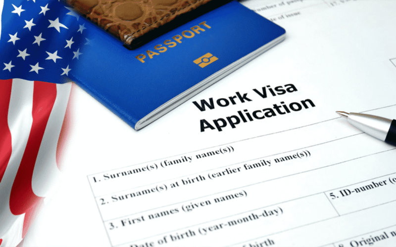 كل ما تحتاجون لمعرفته حول تأشيرة العمال المهرة الدوليين الأمريكية E3
