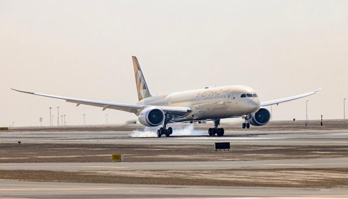 “الاتحاد للطيران” تعلن وصول “بوينغ 787-10 دريملاينر” الجديدة إلى مطار أبوظبي