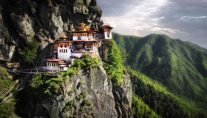 بوتان المملكة المستدامة سياحيًا.. أول دولة محايدة للكربون في 2025
