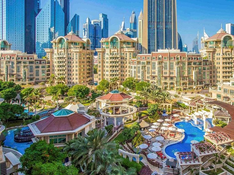 السياحة والطيران والتجزئة في الإمارات.. نشاط استثنائي وزخم ملحوظ مع انطلاق 2024